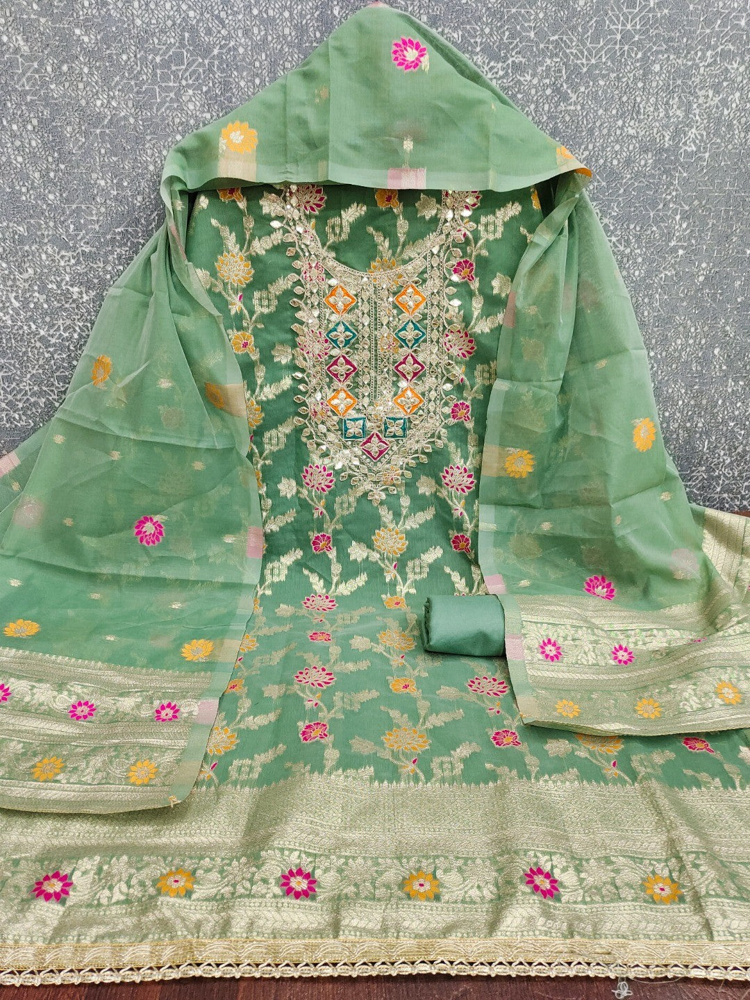 Elegant Green Floral Weave Banarasi Silk Dress Material With Sequins Embroidered Accents - Image 4