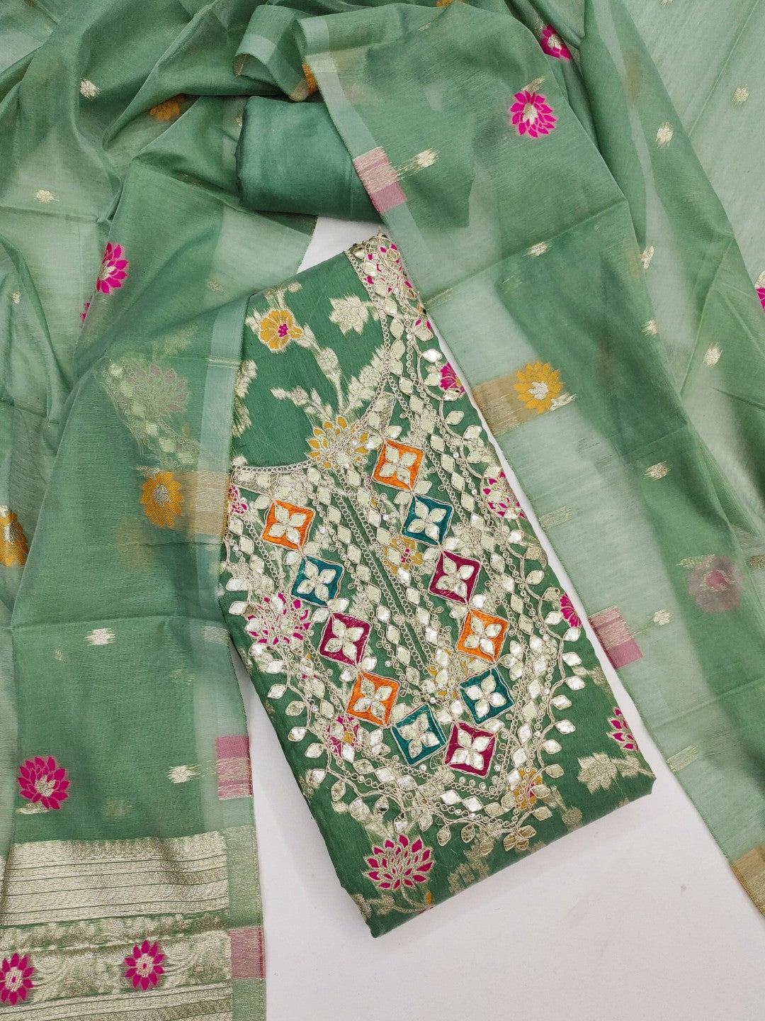 Elegant Green Floral Weave Banarasi Silk Dress Material With Sequins Embroidered Accents - Image 5
