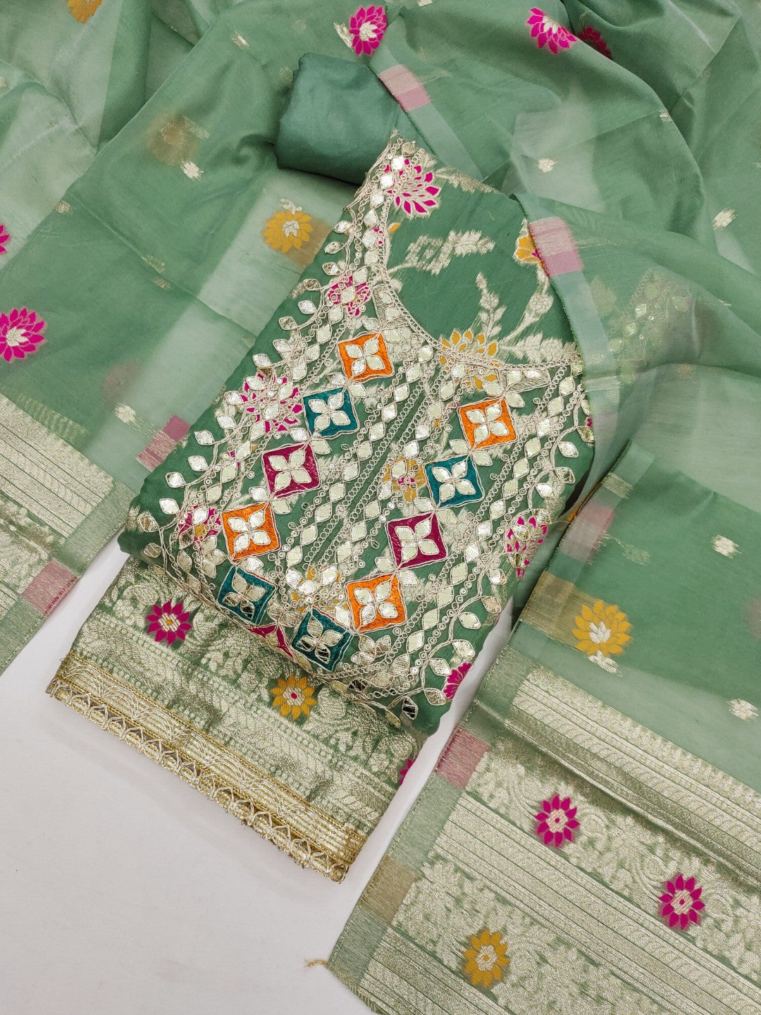 Elegant Green Floral Weave Banarasi Silk Dress Material With Sequins Embroidered Accents - Image 3