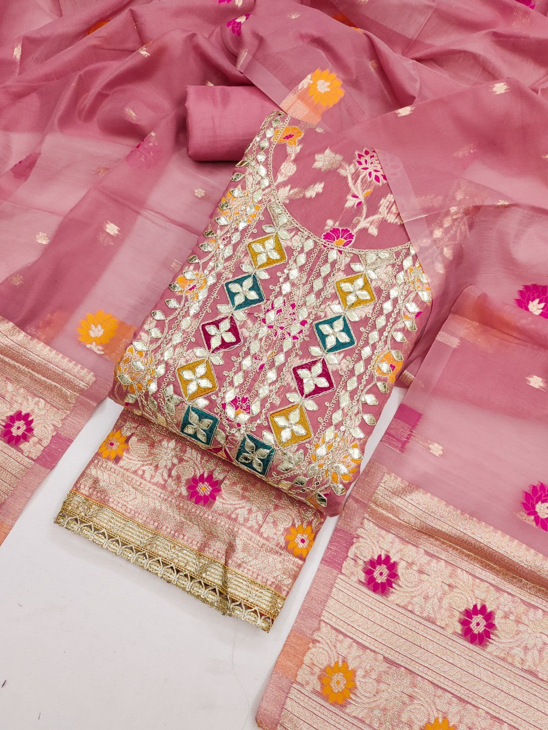 Elegant Pink Floral Weave Banarasi Silk Dress Material With Sequins Embroidered Accents - Image 5