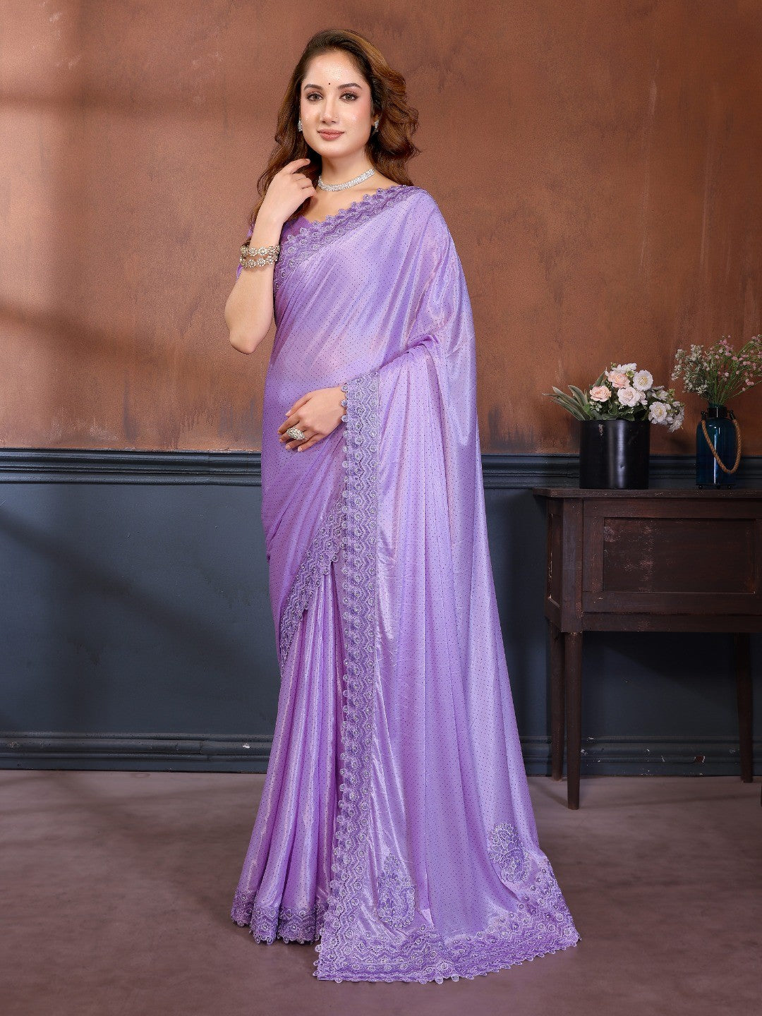 Elegant Lavender Lycra Saree with Stone Embellishments & Patch Work - Image 4
