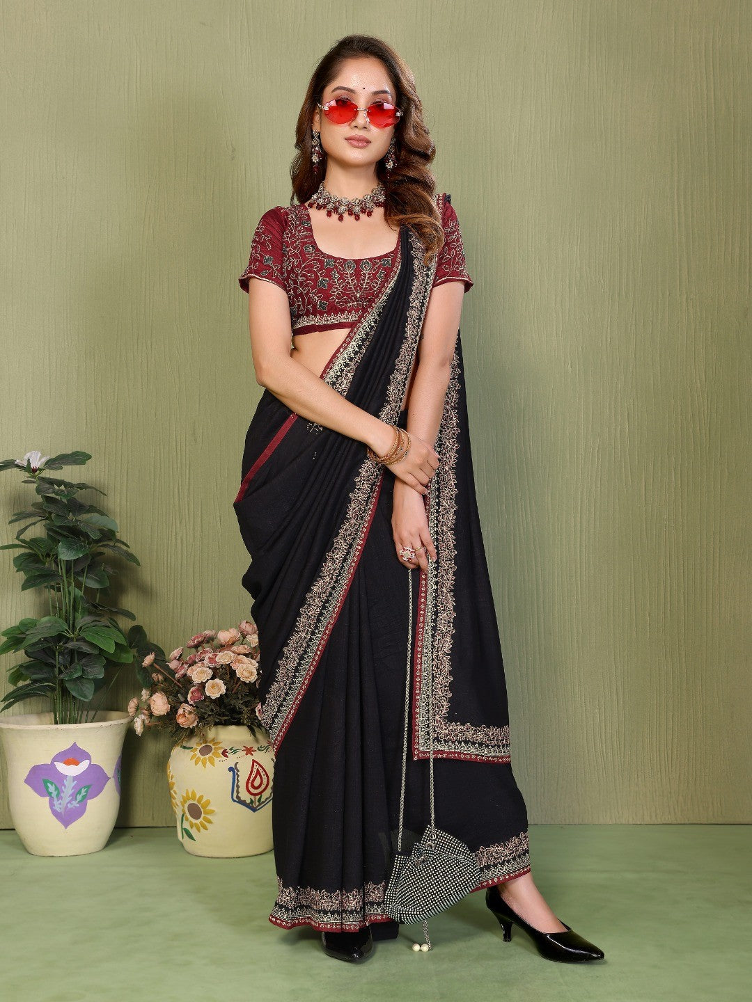 Black Vichitra Silk Party Wear Saree Featuring Detailed Stone Work and Rich Elegant Finish - Image 5