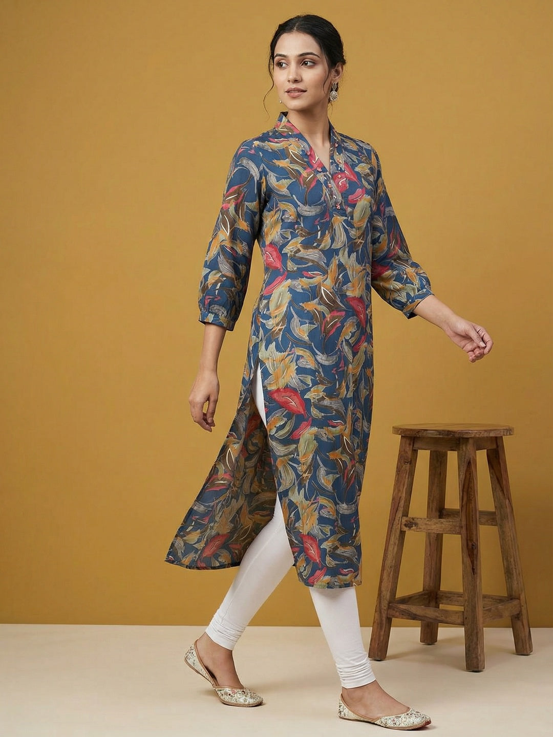 Blue Floral Print Viscose Kurti with Mandarin Collar and Detailed Floral Pattern - Image 3