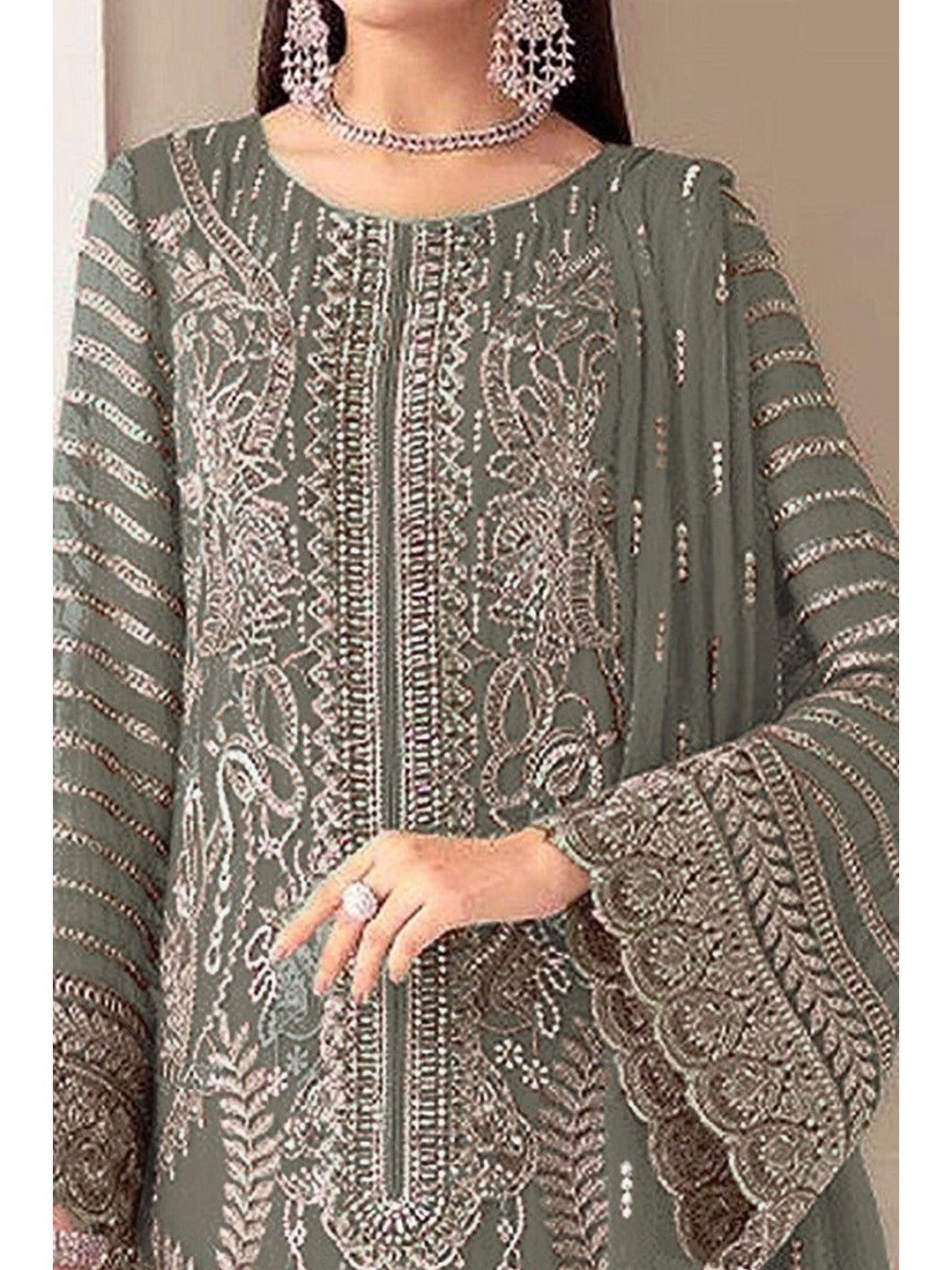 Elegant Grey Embroidered Georgette Semi-Stitched Pakistani Salwar Suit - Image 2