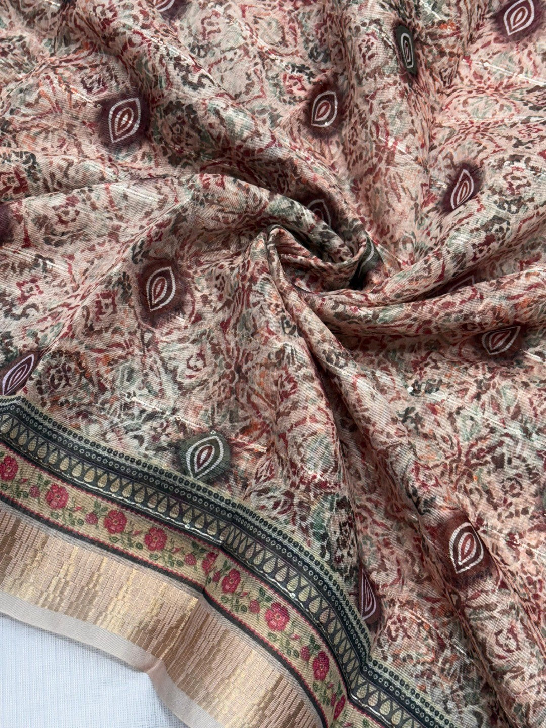 Peach Abstract Digital Printed Cotton Blend Saree with Detailed Digital Pattern Finish - Image 4