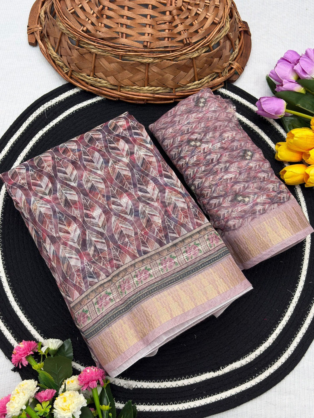 Wine Abstract Digital Printed Cotton Blend Saree with Detailed Digital Pattern Finish - Image 4