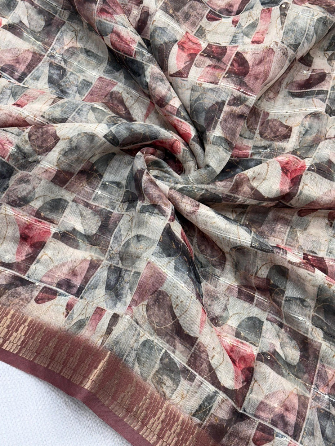 Grey Abstract Digital Printed Cotton Blend Saree with Detailed Digital Pattern Finish - Image 3