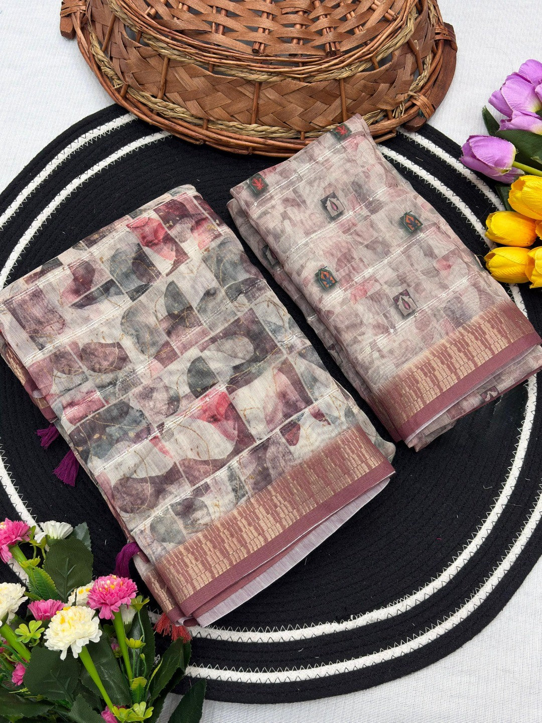 Grey Abstract Digital Printed Cotton Blend Saree with Detailed Digital Pattern Finish - Image 2
