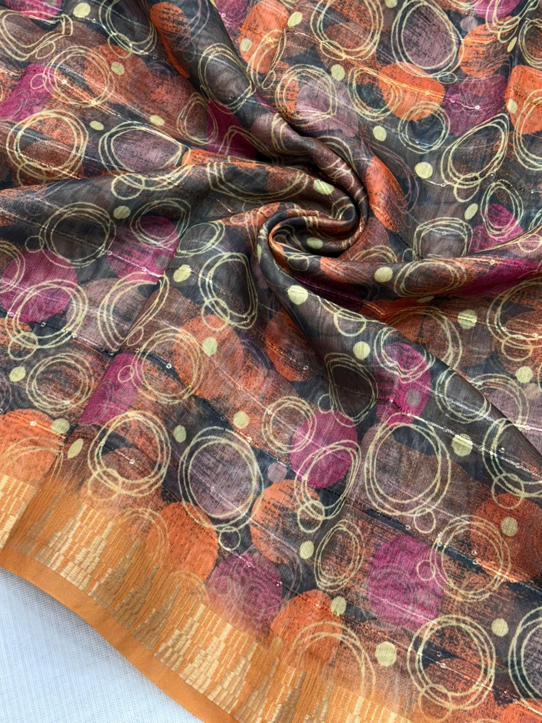 Grey Abstract Digital Printed Cotton Blend Saree with Detailed Digital Pattern Finish - Image 3