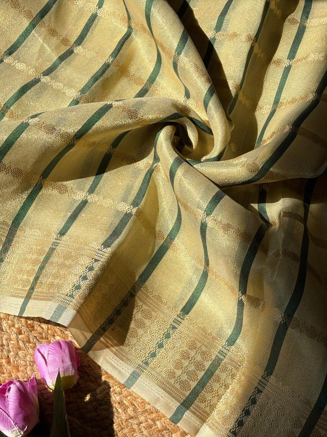 Green Zari Woven Tissue Saree with Smooth Fabric Fall and Detailed Woven Pattern - Image 4