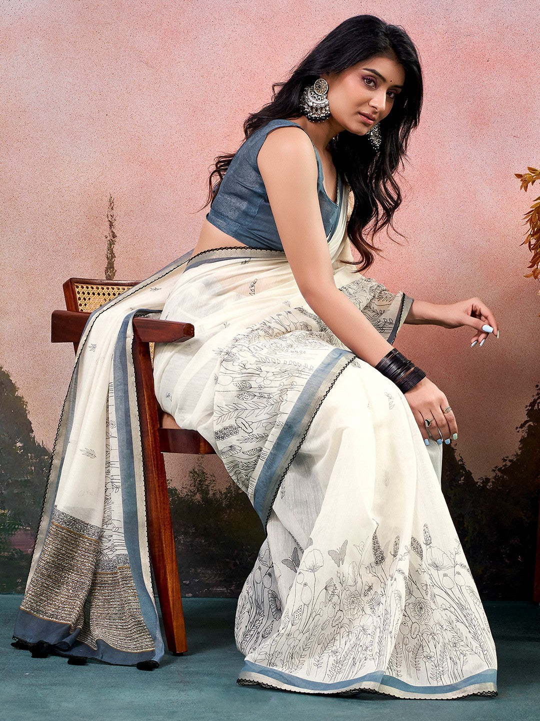 Premium White Floral Digital Print Chanderi Cotton Saree Finished With Tassels Pallu - Image 3