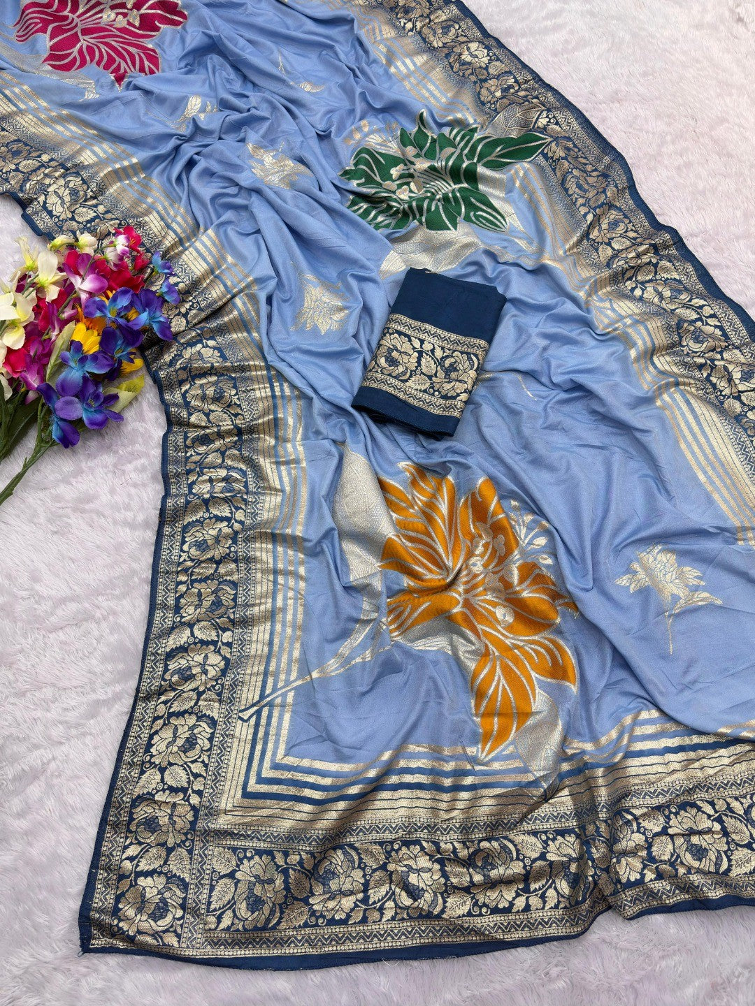 Sky Blue Muslin Saree with Floral Zari Weaving Work and Intricate Woven Detailing - Image 4