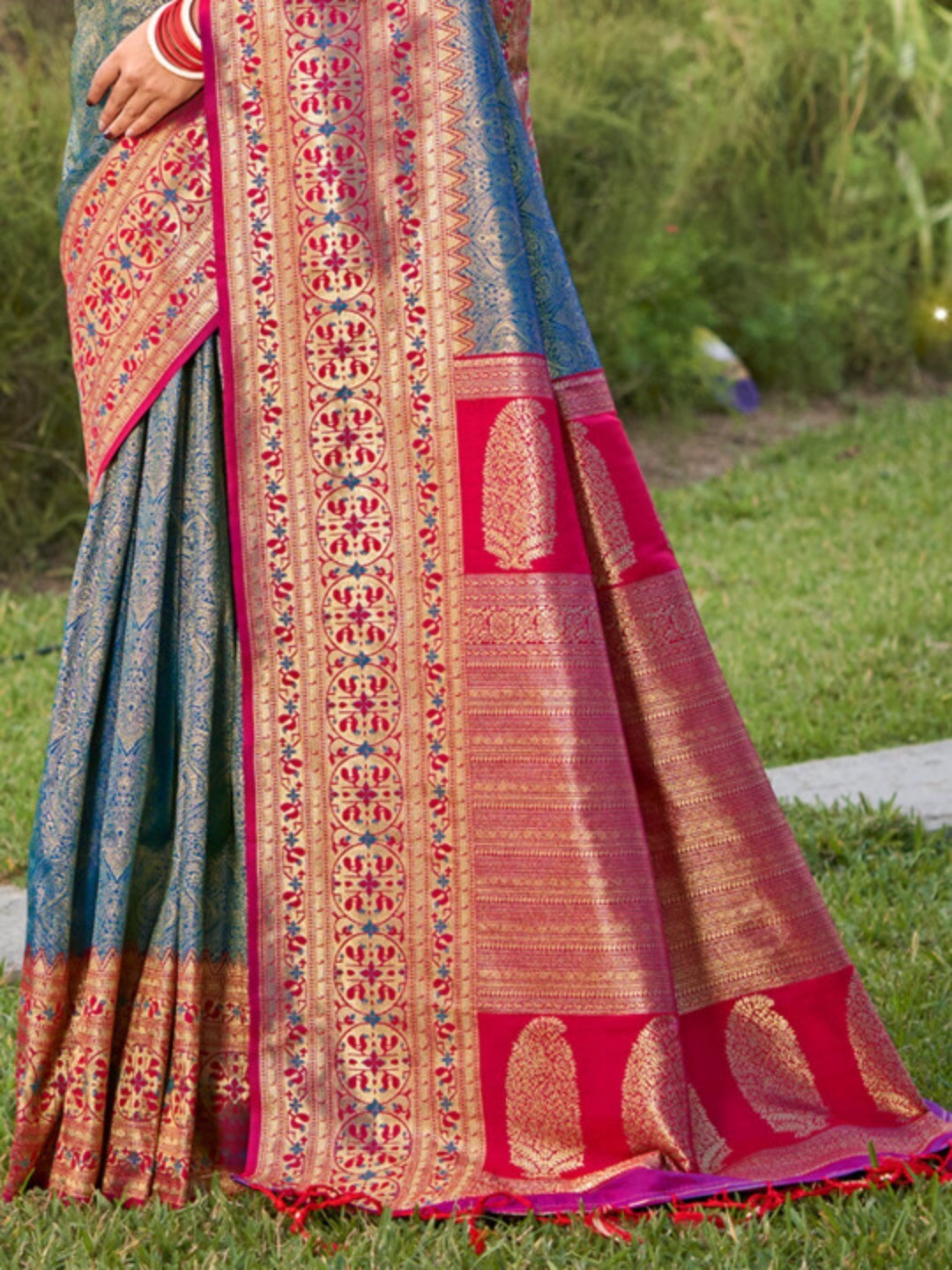 Luxurious Blue Banarasi Silk Saree Highlighted With Intricate Zari Weaving & Tassel Pallu - Image 3