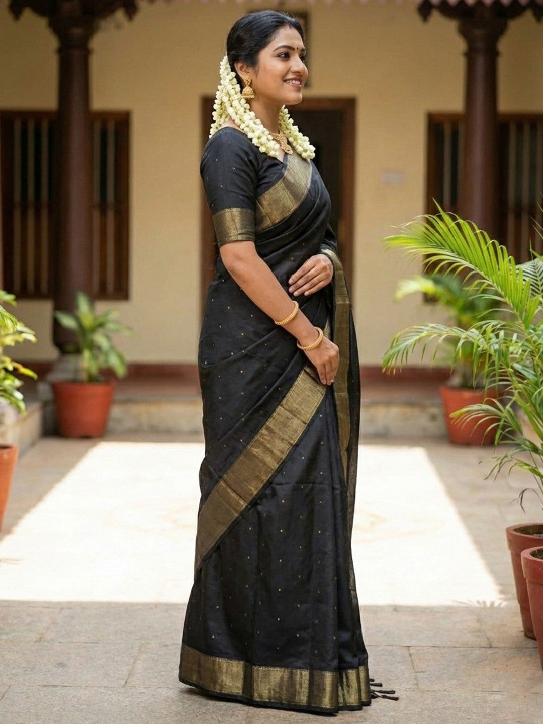 Majestic Black Horse Motif Woven Soft Silk Blend Saree With Designer Tassel Pallu - Image 2