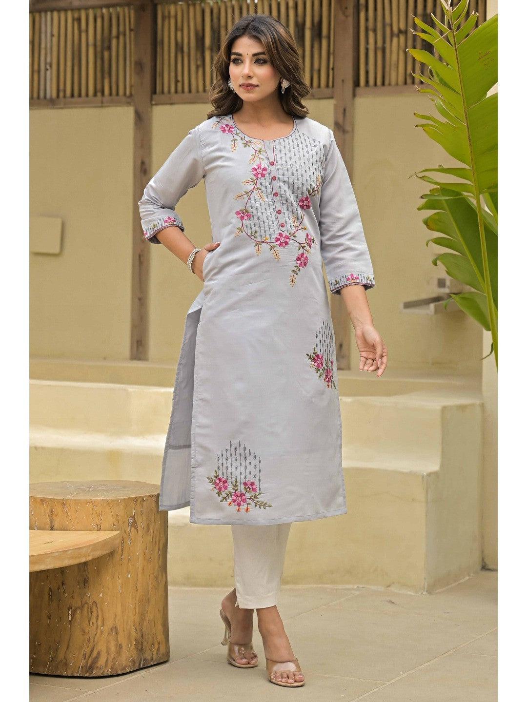 Grey Floral Embroidered Chanderi Straight Kurti With Handwork - Image 4