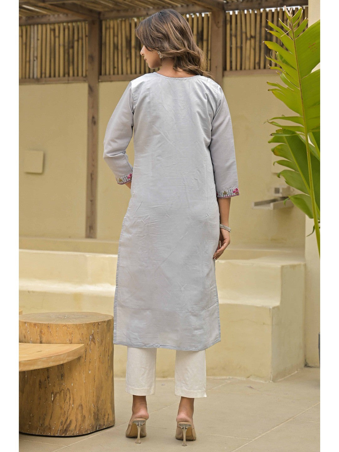 Grey Floral Embroidered Chanderi Straight Kurti With Handwork - Image 4