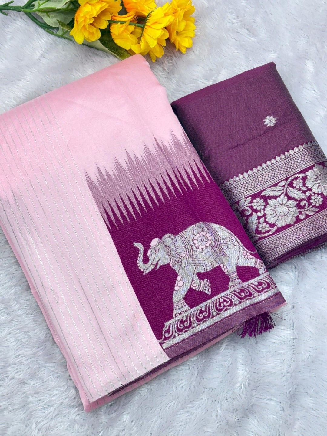 Pink Silk Blend Saree with Elephant Motif Border and Detailed Border Weaving - Image 3