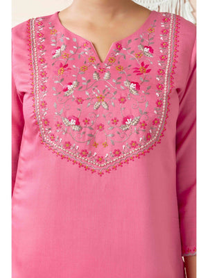 Pink Floral Embroidered Cotton Slub Straight Salwar Suit - Image 2