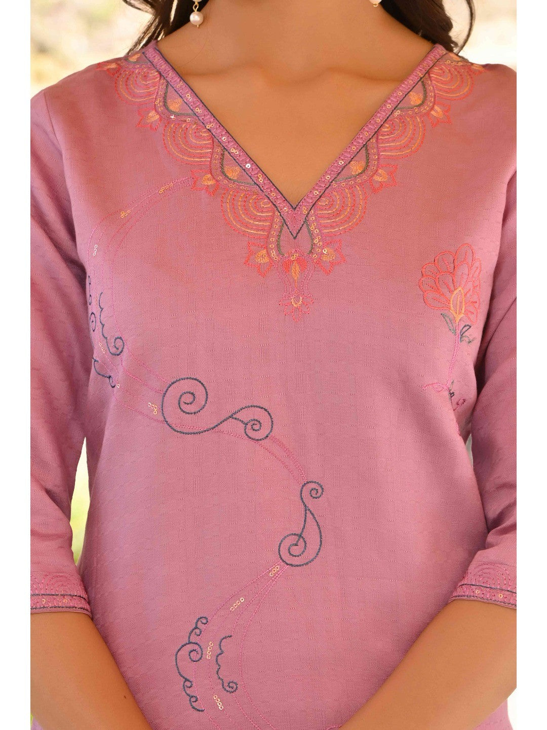 Lavender Floral Embroidered Rayon Straight Kurti - Image 3