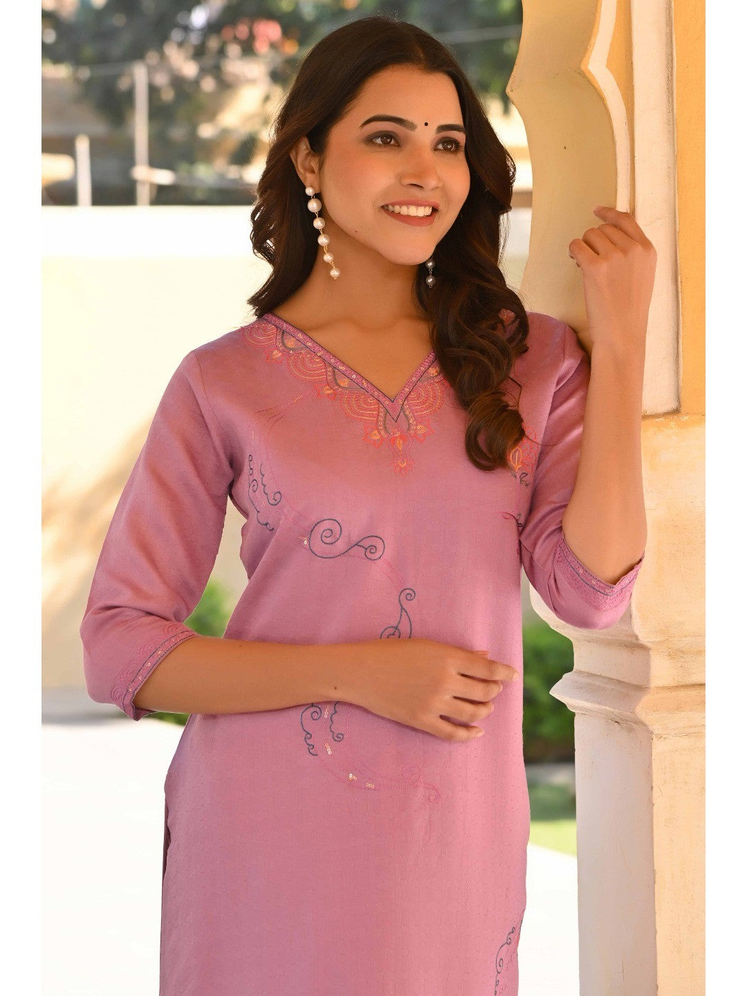 Lavender Floral Embroidered Rayon Straight Kurti - Image 2