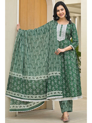 Green Floral Printed Pure Cotton Anarkali Salwar Suit - Image 2
