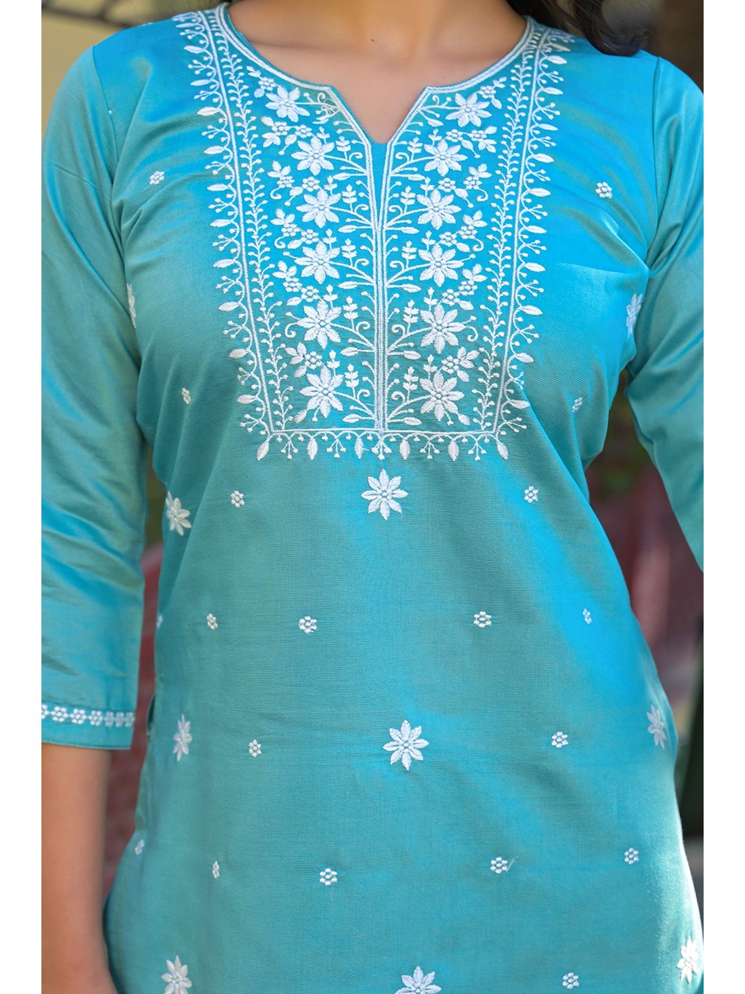 Mint Green Floral Embroidered Viscose Gadwal Silk Top Bottom Set - Image 2