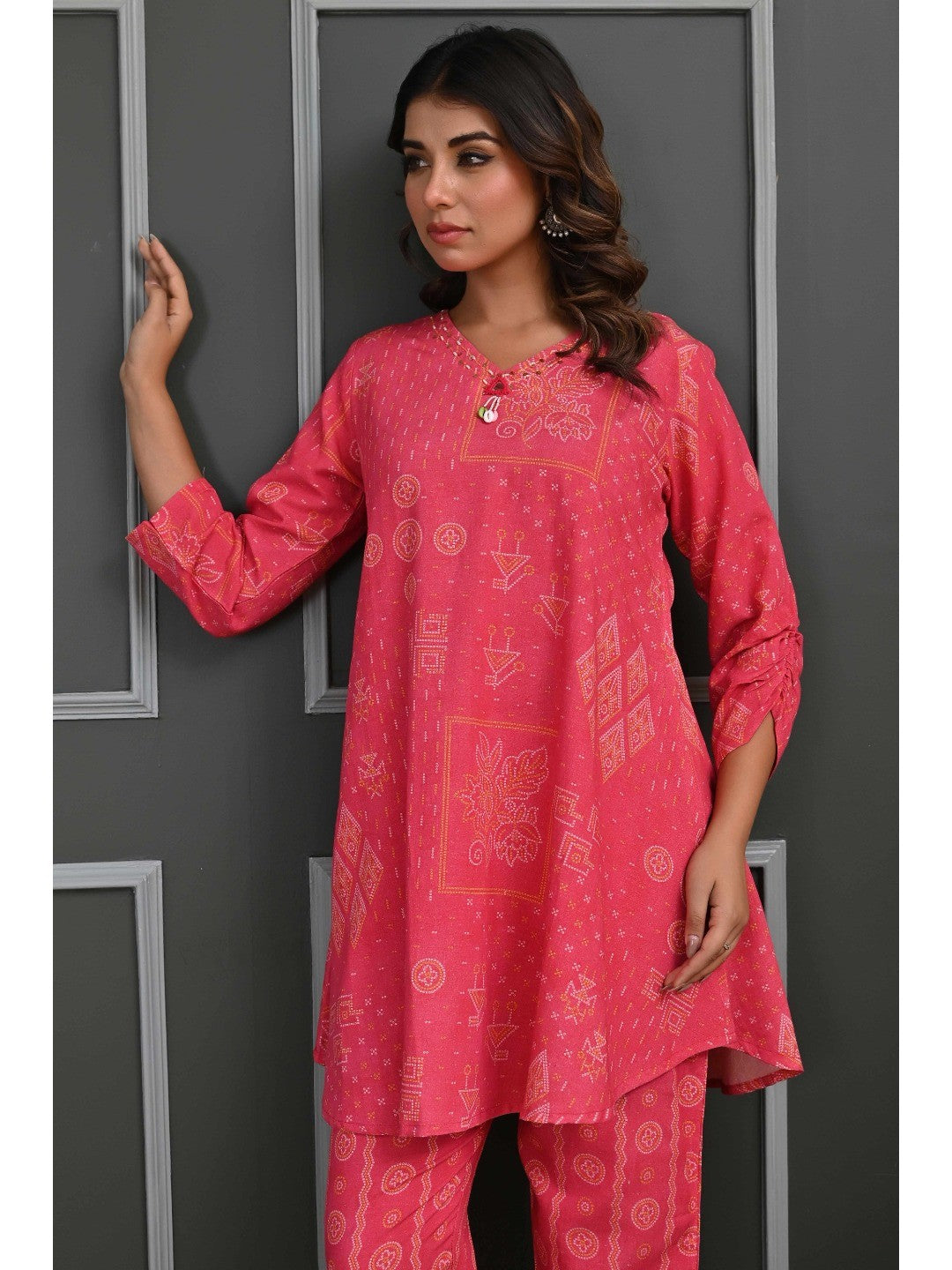Festive-Ready Rani Pink Bandhani Printed Cotton Flex Straight Fit Co-Ord Set - Image 9