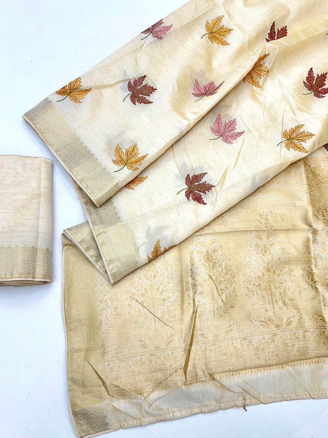 Sophisticated Cream Cotton Blend Saree Enhanced With Leaf Embroidery & Lustrous Zari Weaving - Image 3