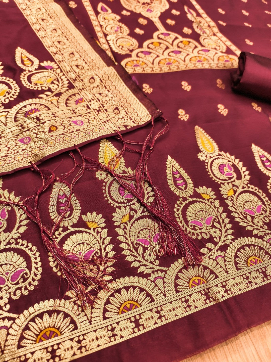 Luxurious Maroon Banarasi Silk Dress Material Showcasing Rich Floral Zari Weaving Design - Image 3