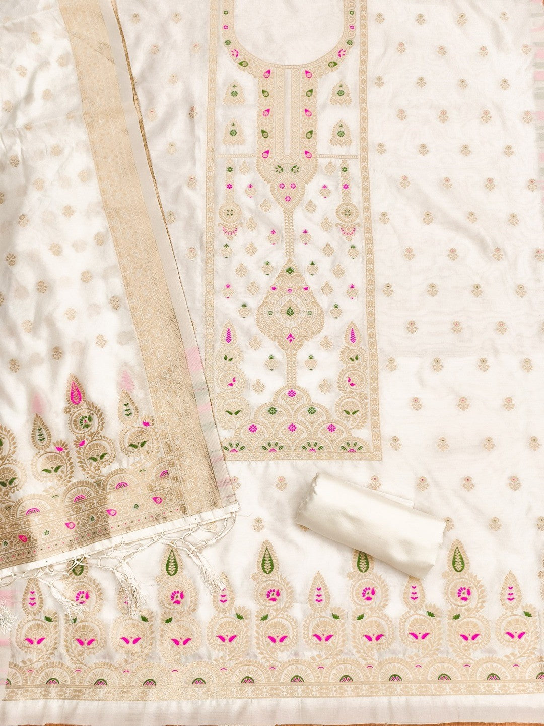 Luxurious Offwhtie Banarasi Silk Dress Material Showcasing Rich Floral Zari Weaving Design - Image 4