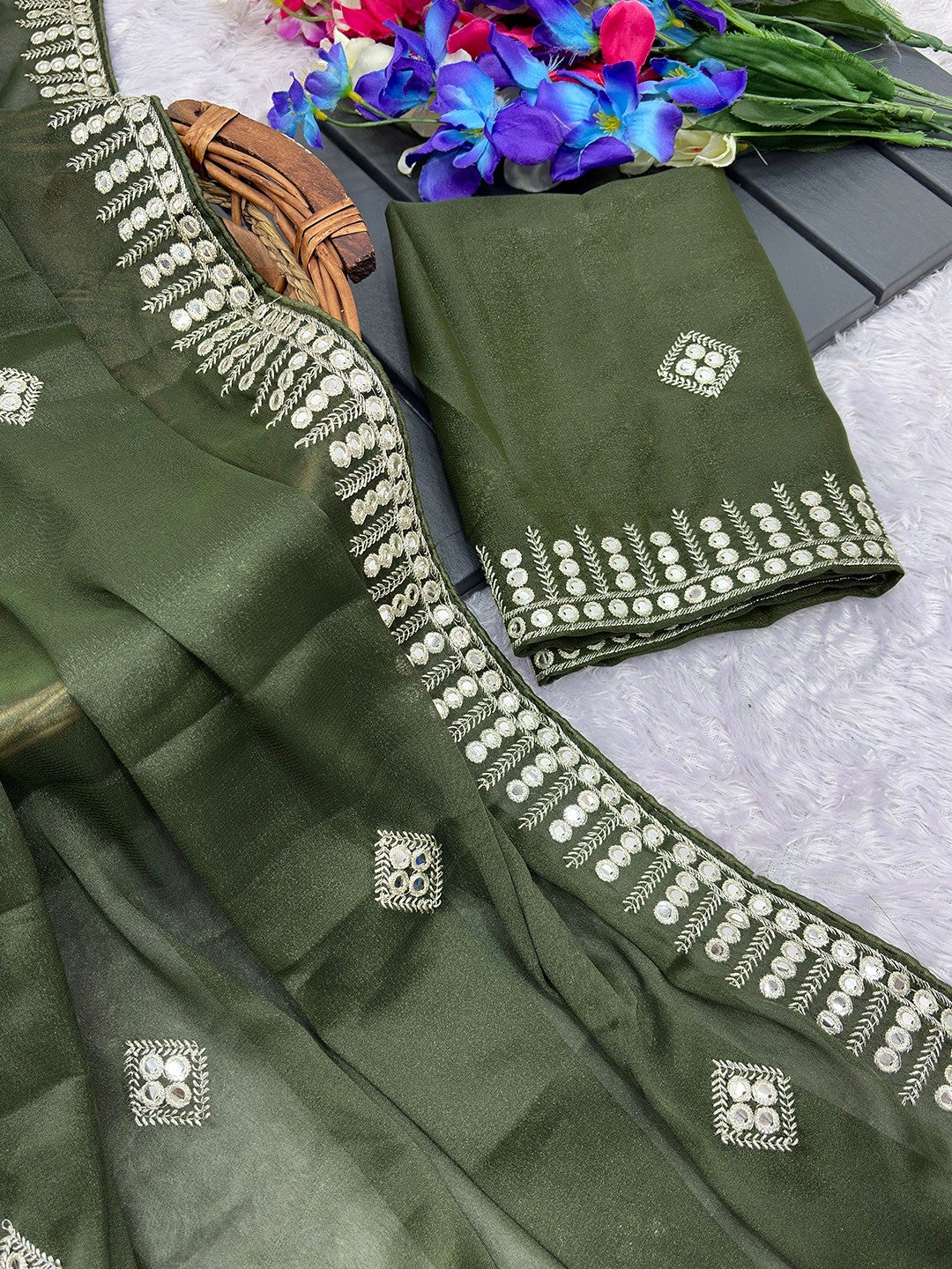 Charming Mehendi Green Georgette Saree With Delicate Sequins Embroidery & A Beautiful Border - Image 3