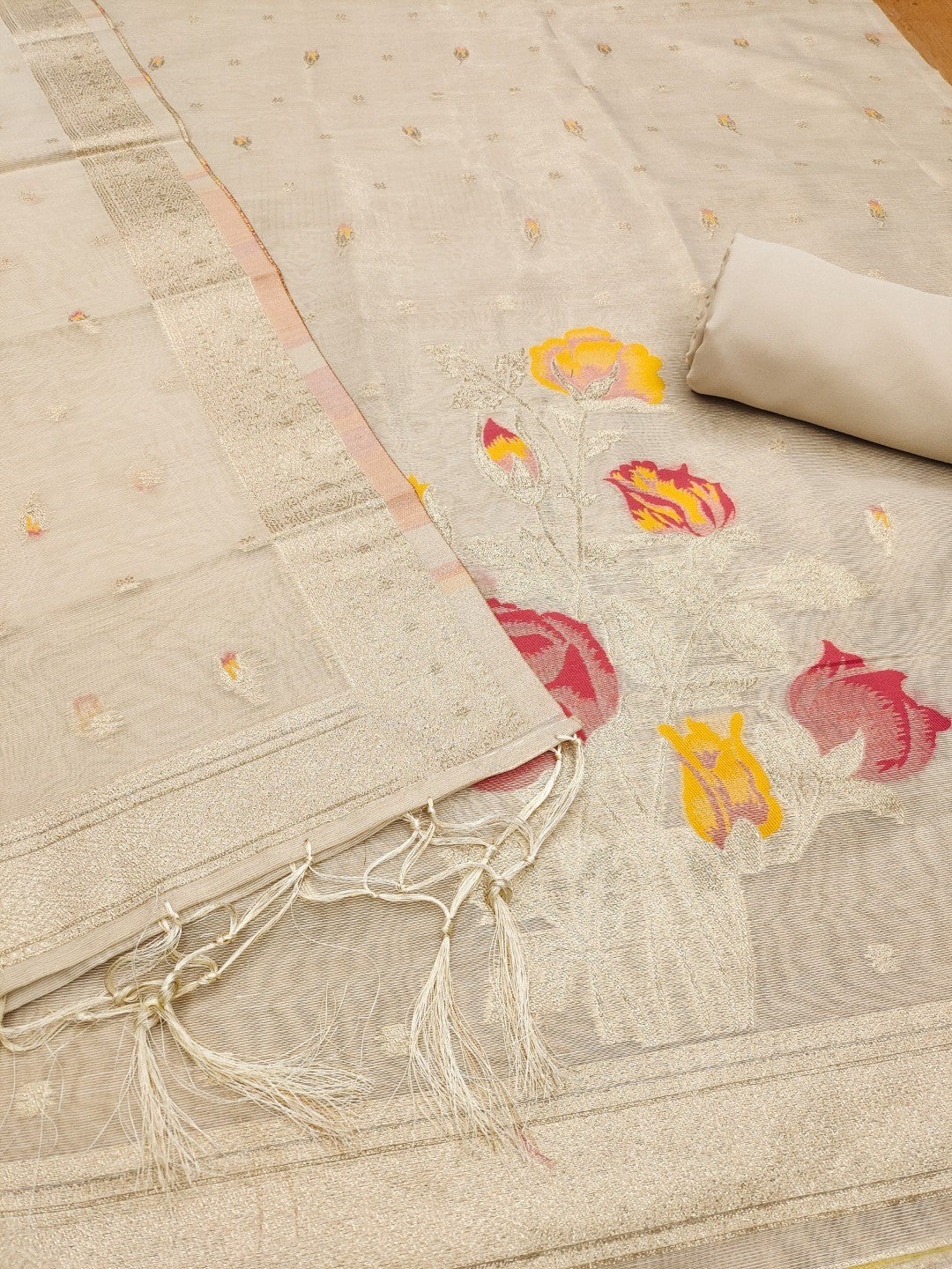 Sophisticated Cream Floral Weaving Tissue Shimmer Jacquard Dress Material - Image 4
