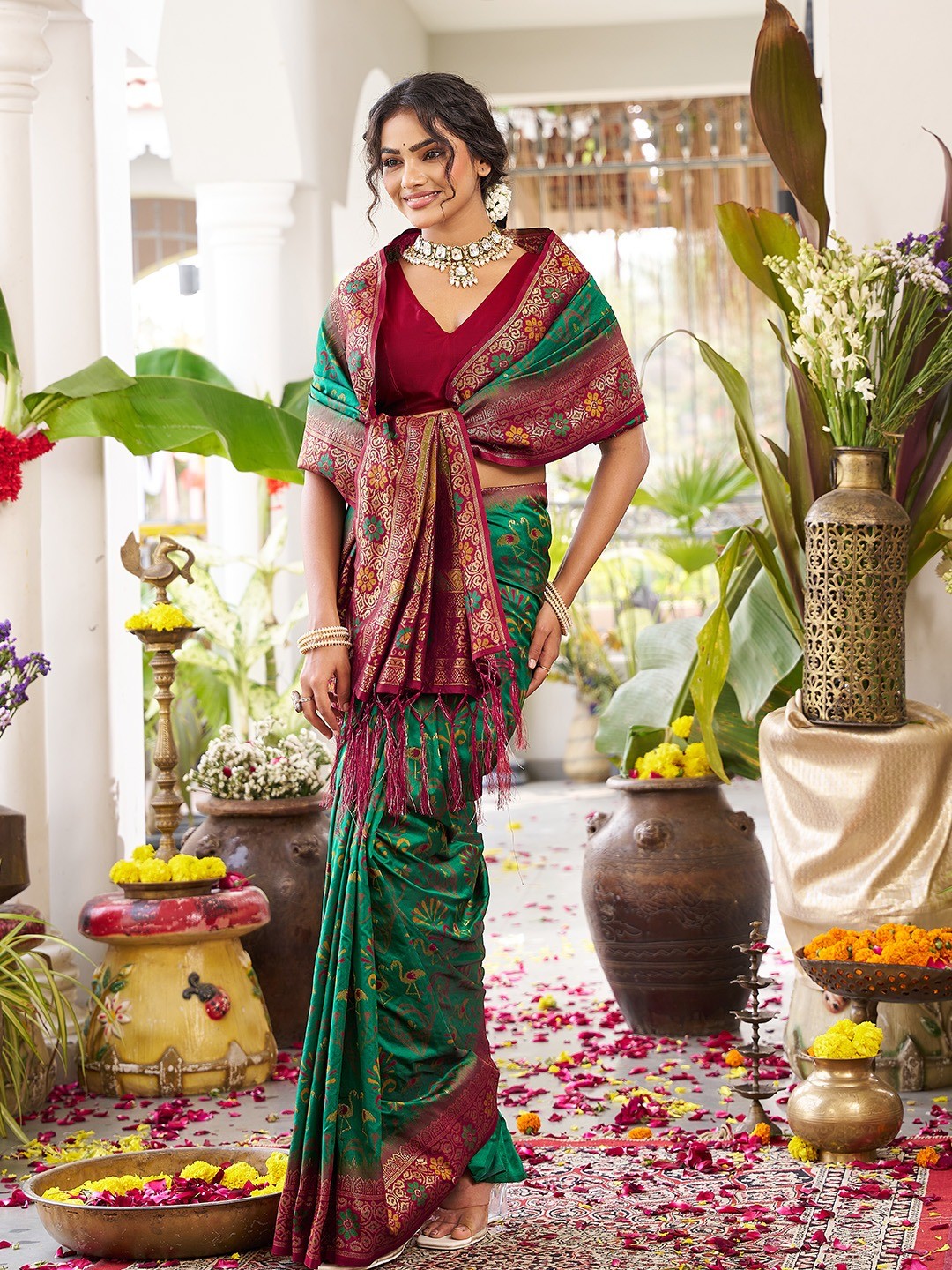 Classic Green Soft Silk Blend Saree Enhanced With Traditional Floral Weaving & Tassel Pallu - Image 6