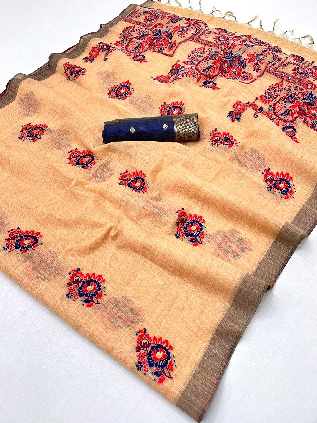 Orange Cotton Blend Saree with Jamnadi-Inspired Floral Woven Motifs - Image 3