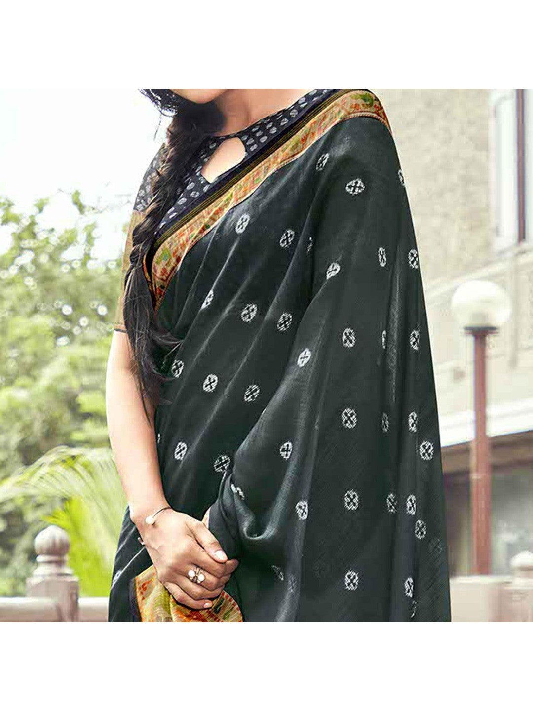 Dark Green festive Wear Printed Linen Saree With Border - Image 1