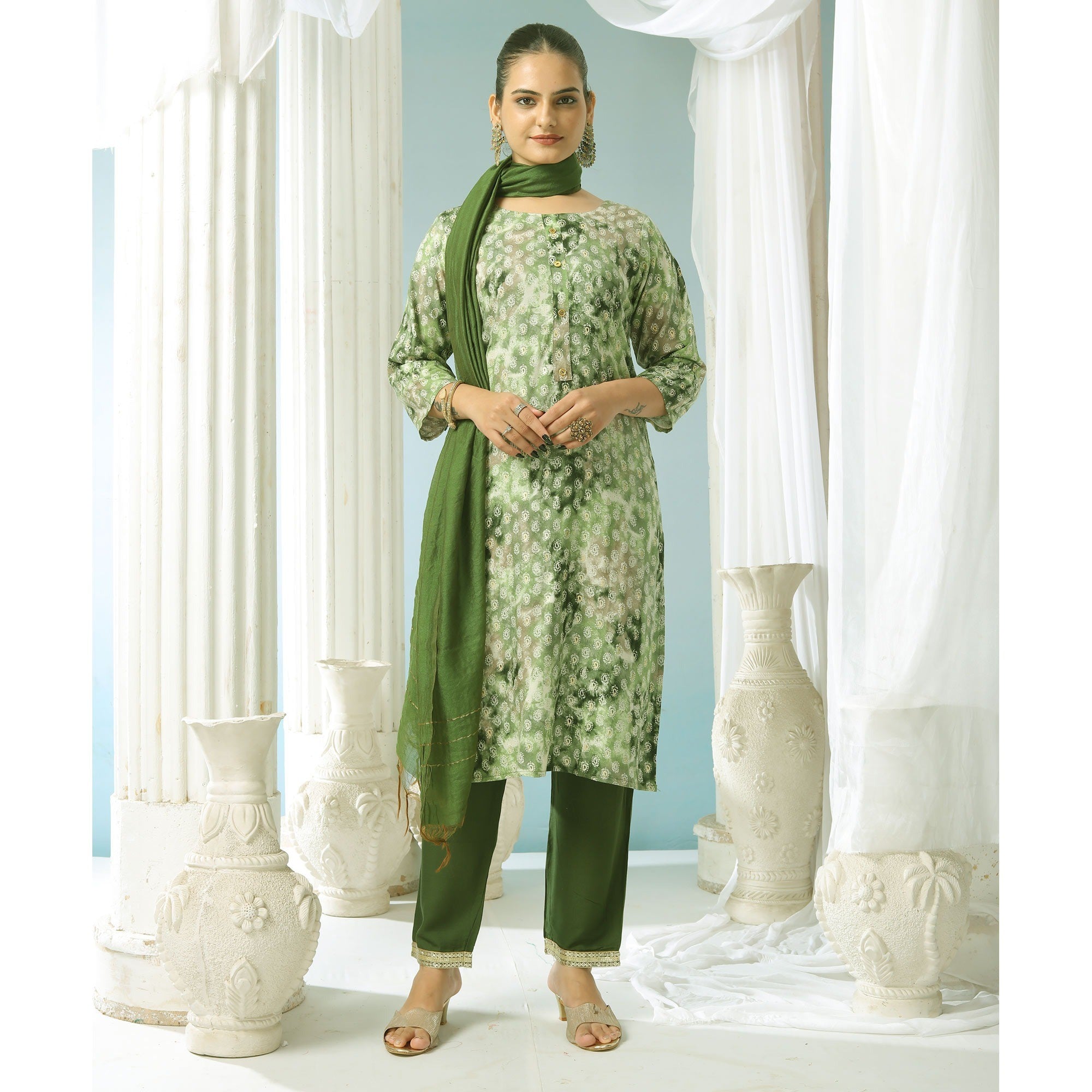 Green Paisley Foil Printed Rayon Suit - Image 3