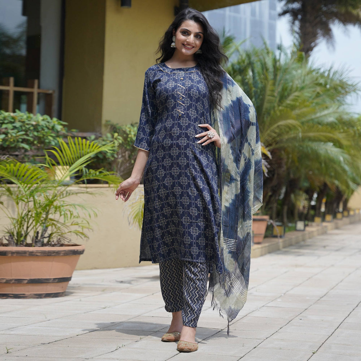 Blue Foil Printed Rayon Suit - Image 3