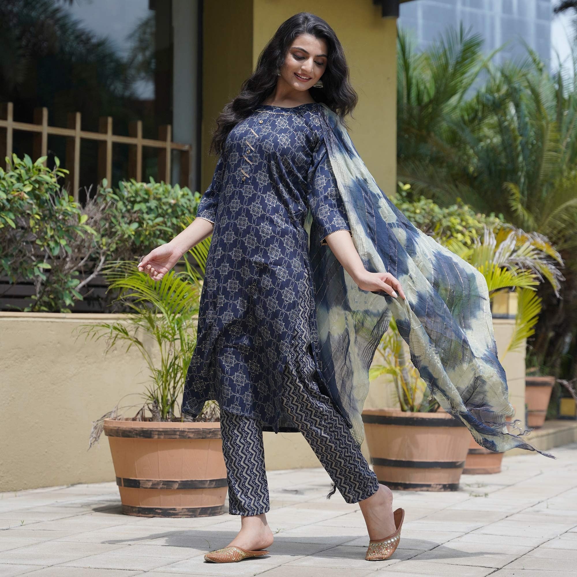 Blue Foil Printed Rayon Suit - Image 4