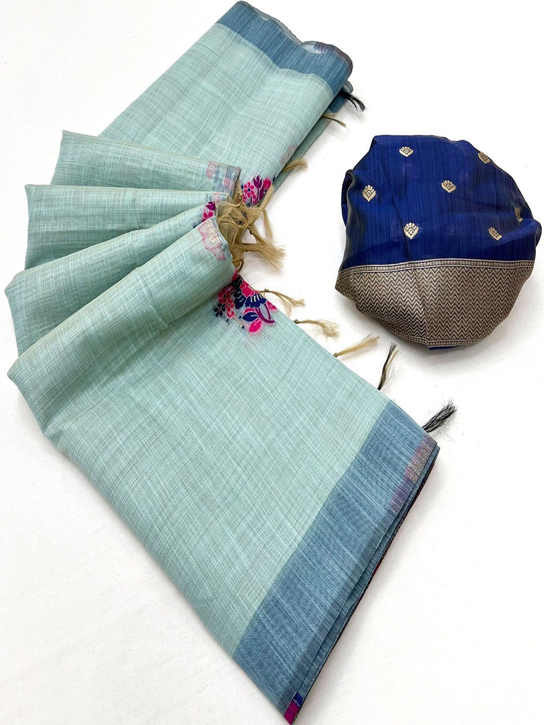 Sky Blue Cotton Blend Saree with Jamnadi-Inspired Floral Woven Motifs - Image 3