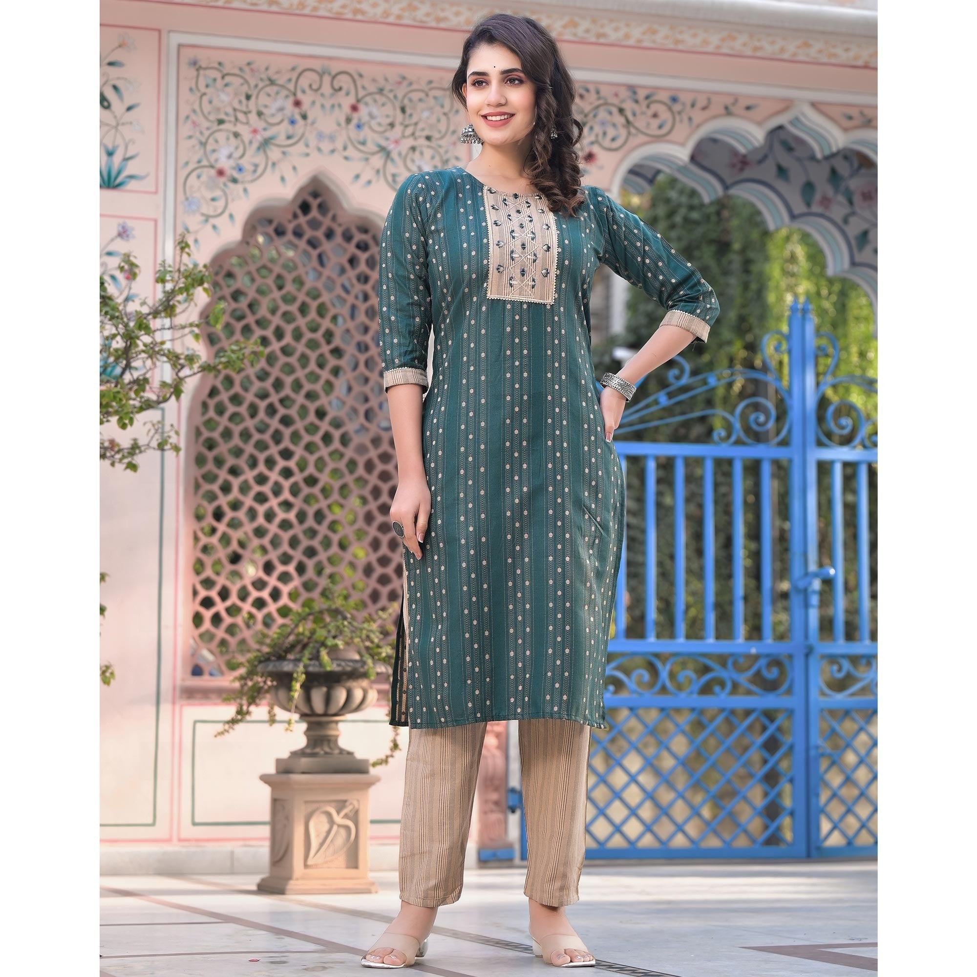 Green Woven Pure Cotton Straight Salwar Suit - Image 2