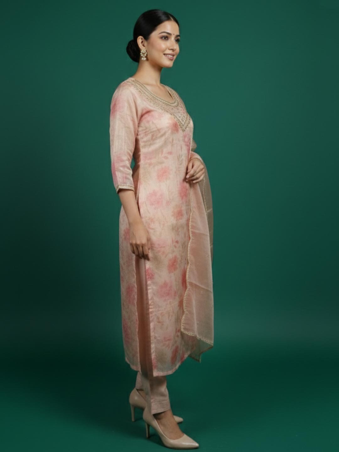 Light Peach Floral Print With Zari Weaving Work Organza Straight Salwar Suit - Image 4