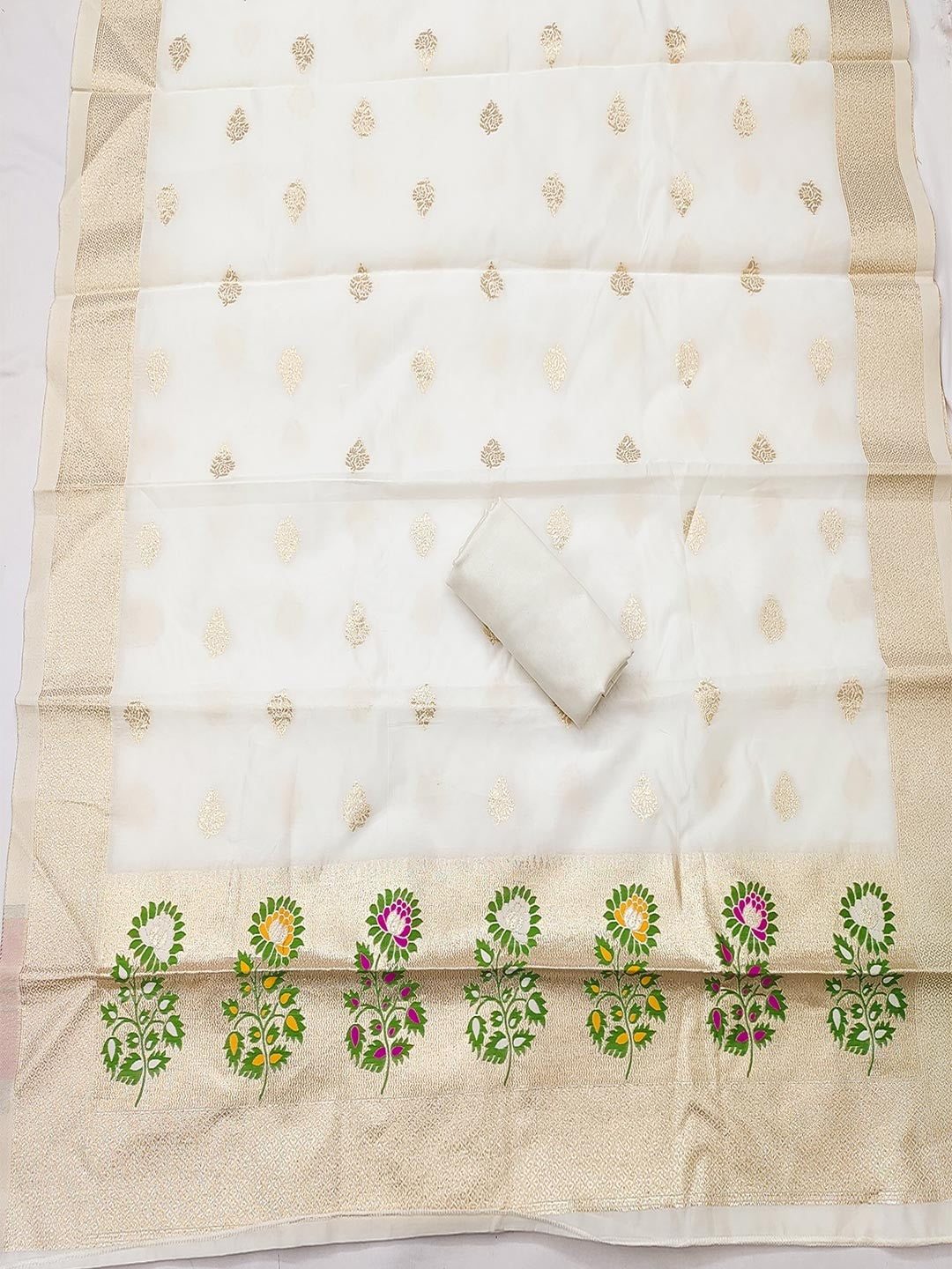 Luxurious Cream Banarasi Silk Dress Material With Floral Weaving Jacquard & Meenakari Artistry - Image 3