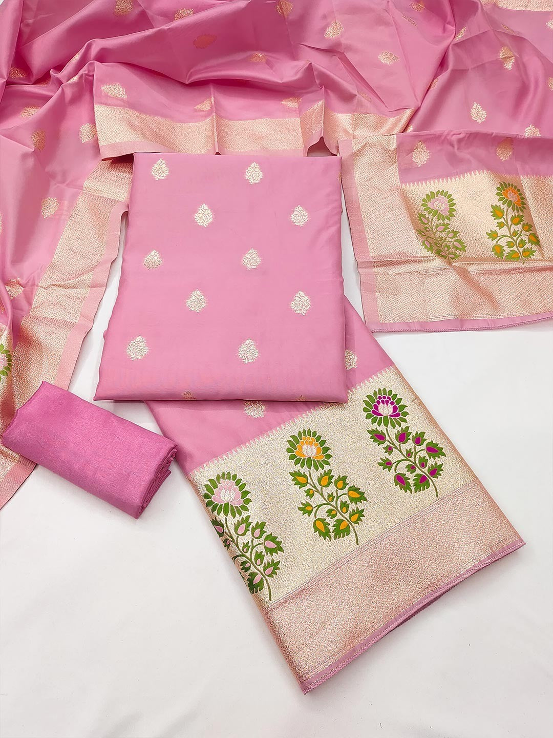 Luxurious Pink Banarasi Silk Dress Material With Floral Weaving Jacquard & Meenakari Artistry - Image 4