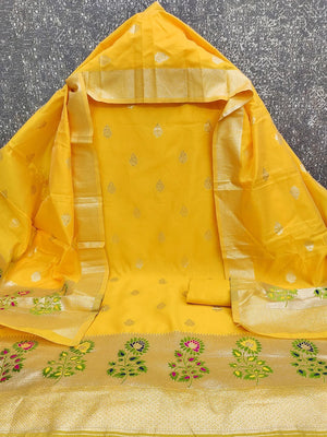 Luxurious Yellow Banarasi Silk Dress Material With Floral Weaving Jacquard & Meenakari Artistry - Image 2