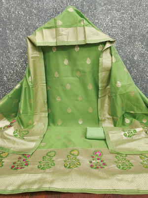 Luxurious Green Banarasi Silk Dress Material With Floral Weaving Jacquard & Meenakari Artistry - Image 2