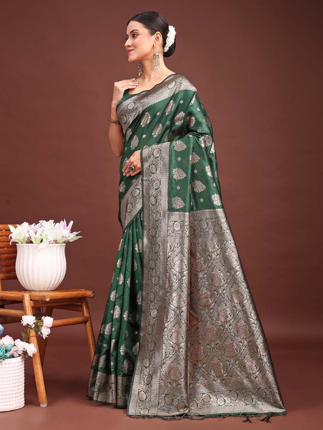 Teal Banarasi Silk Saree with Intricate Silver Zari Weaving for Festive Elegance - Image 4