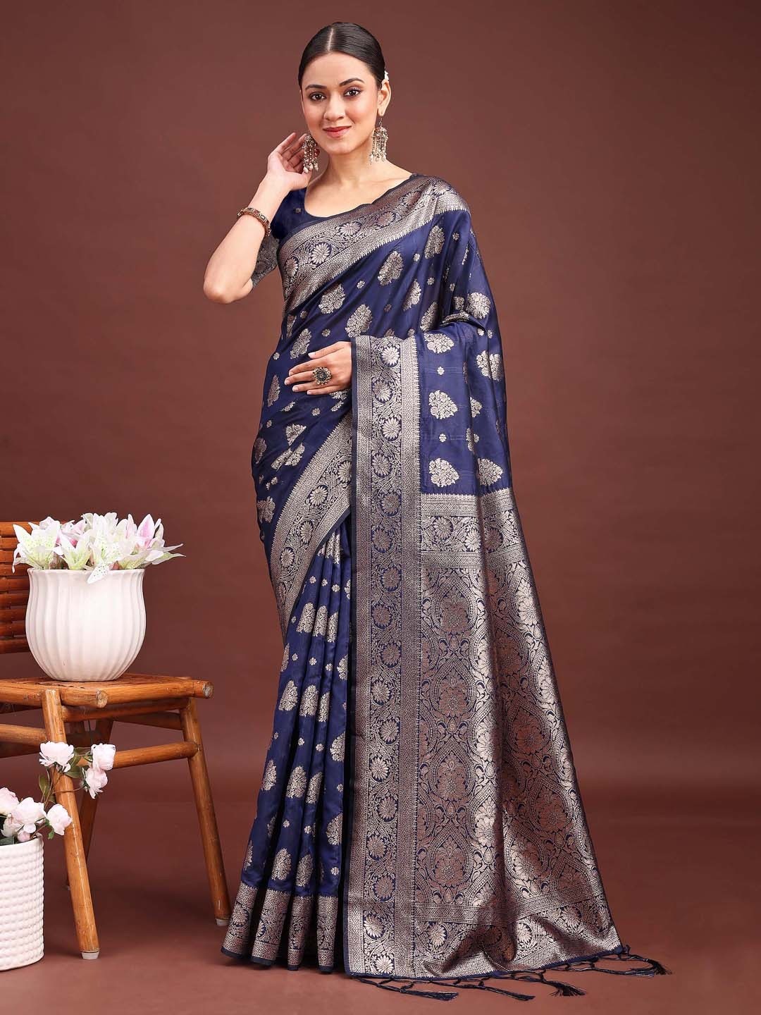 Navy Blue Banarasi Silk Saree with Intricate Silver Zari Weaving for Festive Elegance - Image 2
