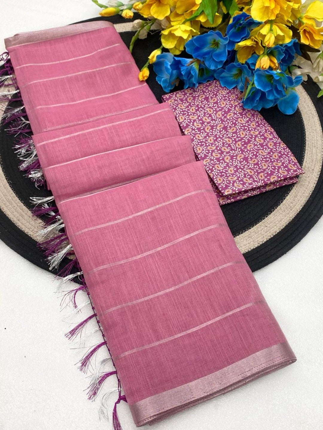 Graceful Pink Stripe Pattern Linen Saree Featuring Fine Self Zari Weaving With Tassel Pallu - Image 3