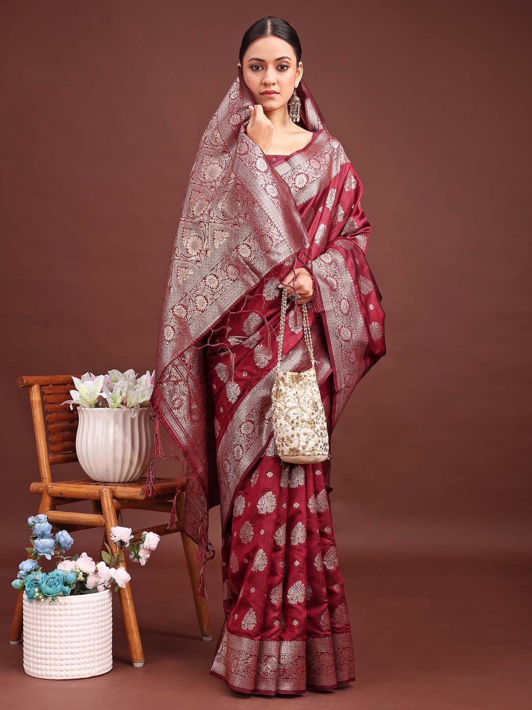Maroon Banarasi Silk Saree with Intricate Silver Zari Weaving for Festive Elegance - Image 7