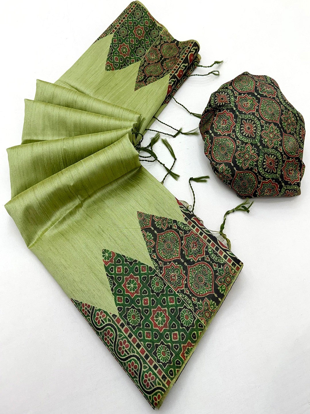 Green Traditional Ajrakh Printed Handloom Tussar Silk Saree - Image 2
